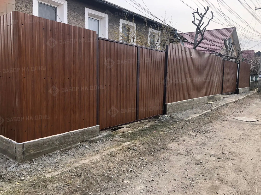 Распашные ворота из профлиста  в Рузе